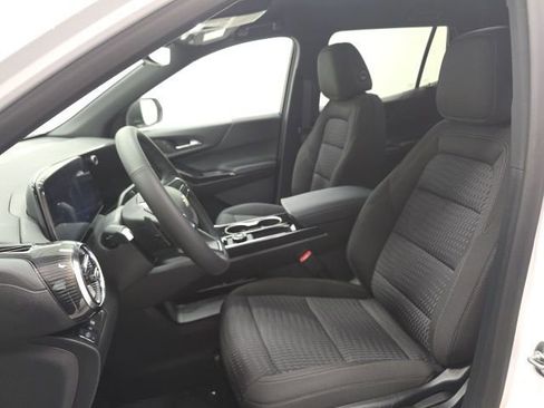 New 2026 Chevrolet Equinox LT w/ Safety and Technology Package image 19