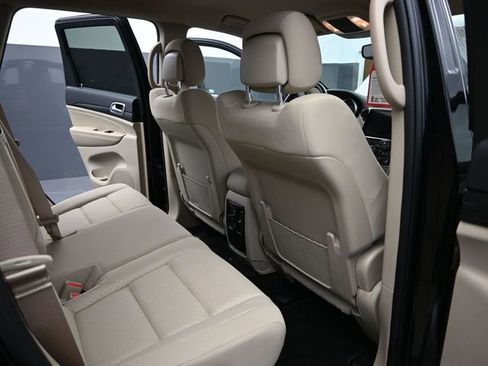 Used 2022 Jeep Grand Cherokee Laredo E AWD/4WD image 20