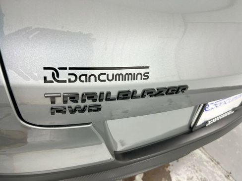 Used 2024 Chevrolet TrailBlazer RS AWD/4WD image 25