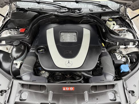Used 2008 Mercedes-Benz C 300 Sedan image 12