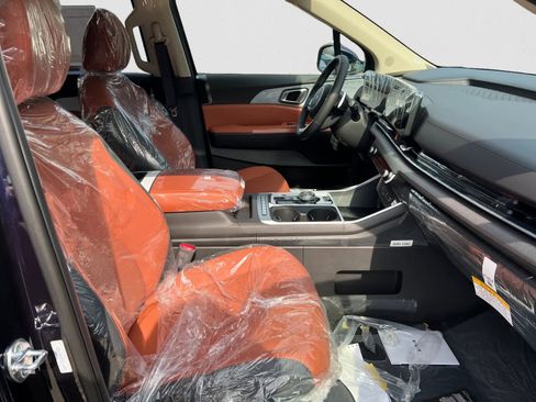 New 2026 Kia Carnival EX image 16