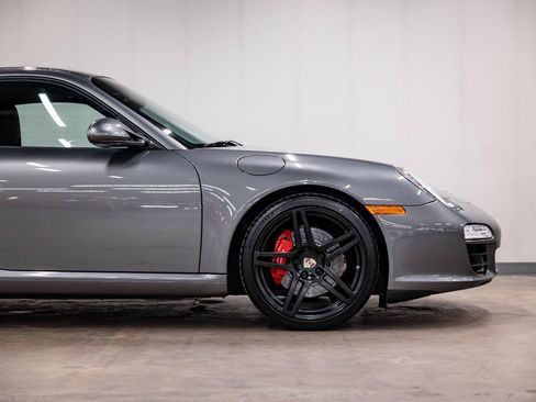 Used 2009 Porsche 911 Carrera S RWD image 35