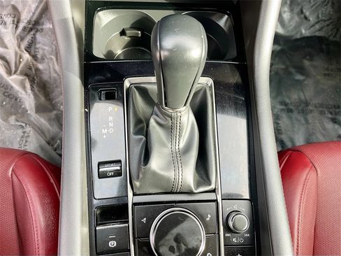 Used 2024 MAZDA MAZDA3 s image 17