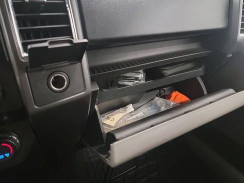 Used 2016 Ford F150 XLT w/ XTR Package image 29