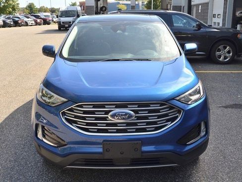 Used 2021 Ford Edge SEL w/ Convenience Package image 3