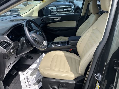 Used 2024 Ford Edge SEL w/ Class II Trailer Tow Package AWD/4WD image 23