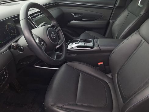 Certified 2024 Hyundai Tucson Limited AWD/4WD image 10