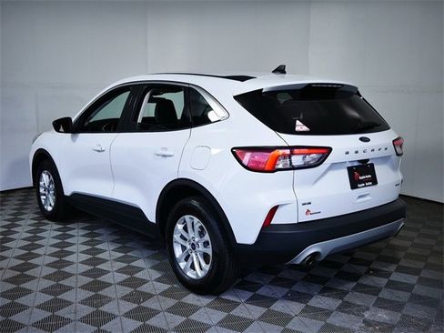Certified 2022 Ford Escape SE w/ Cold Weather Package image 6