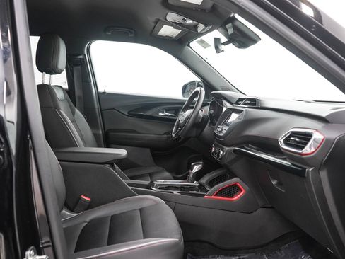 Used 2022 Chevrolet TrailBlazer RS FWD image 12