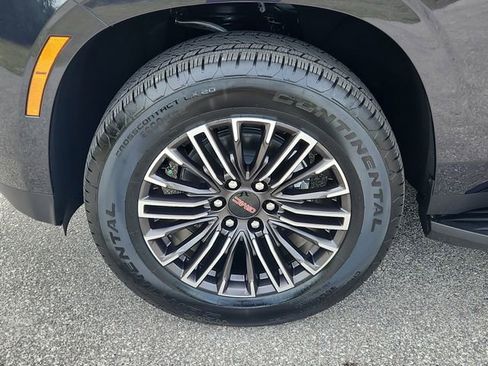 New 2026 GMC Yukon XL Elevation w/ Elevation Premium Package AWD/4WD image 7