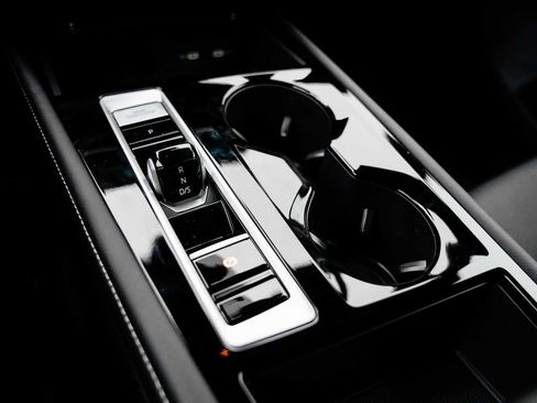 New 2026 Volkswagen Atlas Cross Sport SE image 34