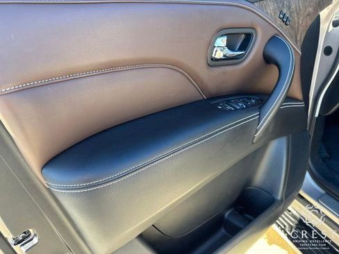 Certified 2023 INFINITI QX80 Premium Select w/ All-Season Package image 9