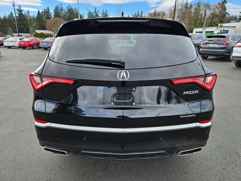 Used 2023 Acura MDX SH-AWD w/ Advance Package image 4