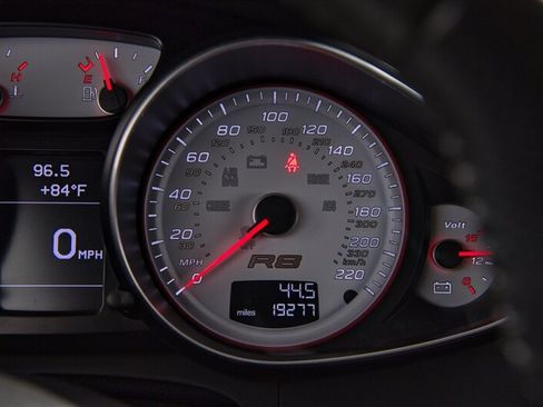 Used 2012 Audi R8 V10 AWD/4WD image 21