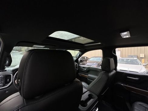 Used 2020 Chevrolet Silverado 1500 High Country w/ Technology Package image 40