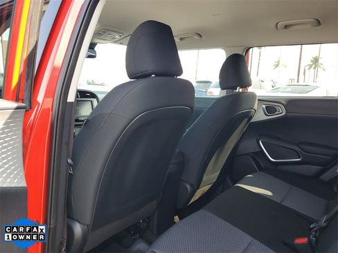Used 2024 Kia Soul LX w/ Option Group 015 image 11