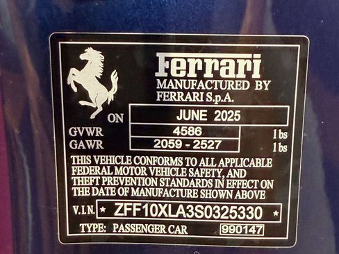 Used 2025 Ferrari 12Cilindri RWD image 23