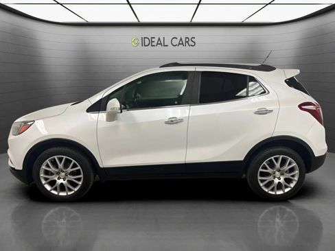 Used 2018 Buick Encore Sport Touring FWD image 8