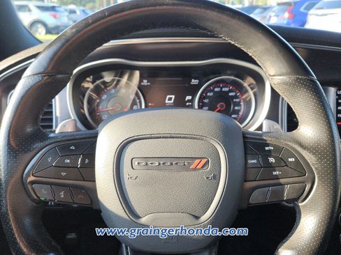 Used 2017 Dodge Charger R/T Scat Pack RWD image 18