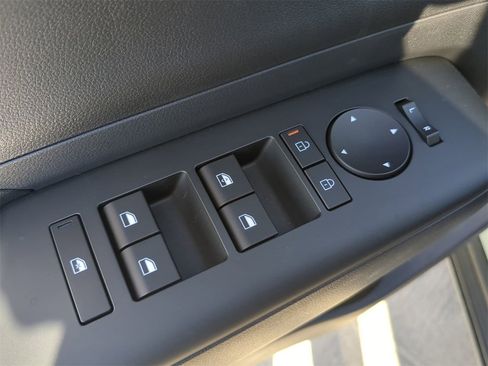 New 2026 Hyundai Kona SE image 20