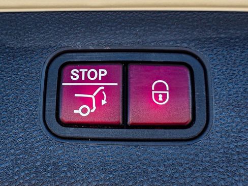 Used 2015 Mercedes-Benz GLK 350 GLK 350 image 36