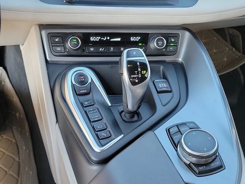 Used 2014 BMW i8 AWD/4WD image 22