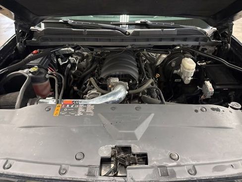 Used 2018 Chevrolet Silverado 1500 LTZ Z71 w/ LTZ Plus Package AWD/4WD image 28