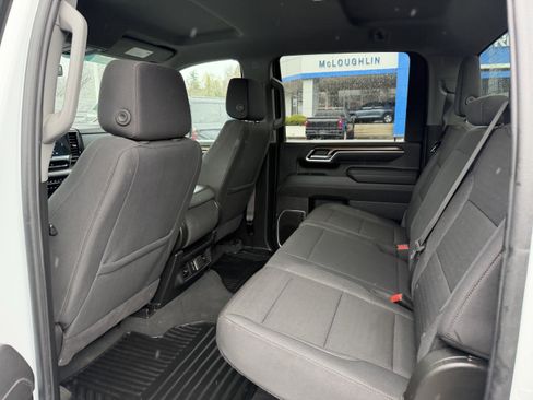 Used 2025 Chevrolet Silverado 2500 LT w/ Convenience Package image 11