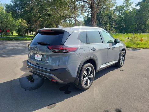 Used 2023 Nissan Rogue SL AWD/4WD image 2