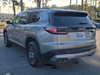Used 2025 GMC Acadia Elevation video 3