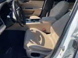 Used 2017 Jaguar XF Prestige image 3