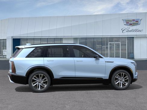 New 2026 Cadillac Vistiq Sport w/ LPO, Floor Liner Package AWD/4WD image 5