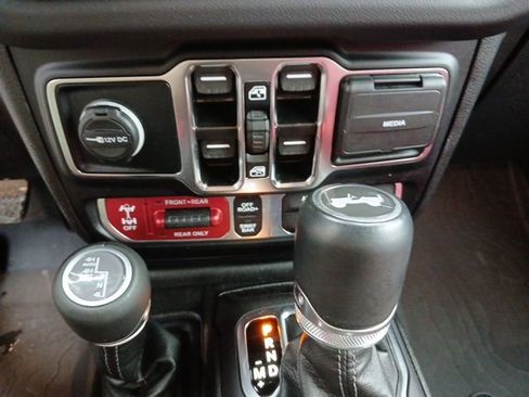 Used 2024 Jeep Wrangler Unlimited Rubicon 392 image 47