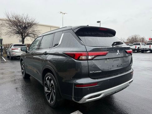 Used 2025 Mitsubishi Outlander SEL image 5