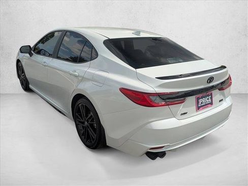 Used 2025 Toyota Camry XSE FWD image 7