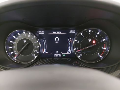 Used 2022 Maserati Quattroporte Modena image 20