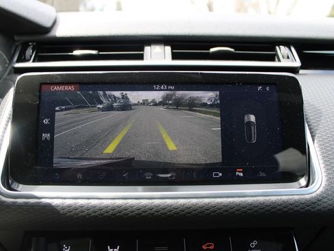 Used 2019 Land Rover Range Rover Velar S image 24