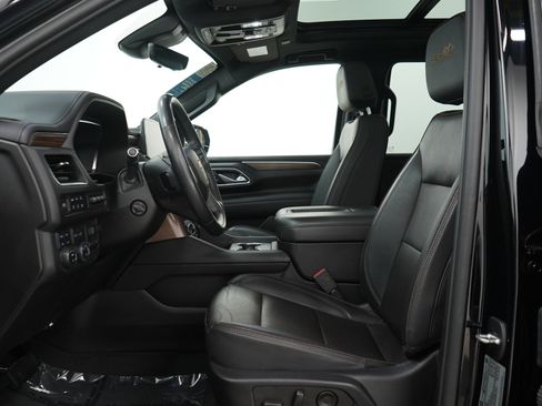 Used 2024 Chevrolet Tahoe High Country AWD/4WD image 24