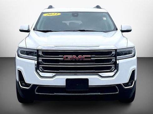 Used 2023 GMC Acadia SLT image 3