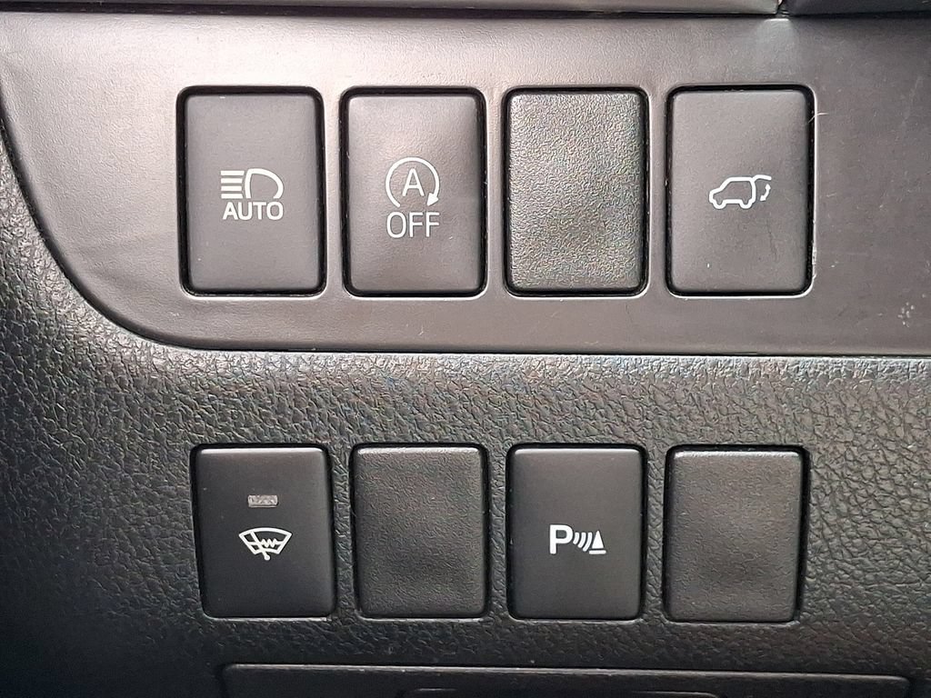 Used 2019 Toyota Highlander Limited AWD/4WD image 30