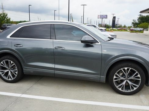 Used 2021 Audi Q8 Premium Plus w/ Premium Plus Package AWD/4WD image 4