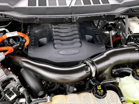 Certified 2023 Ford F150 Lariat image 33