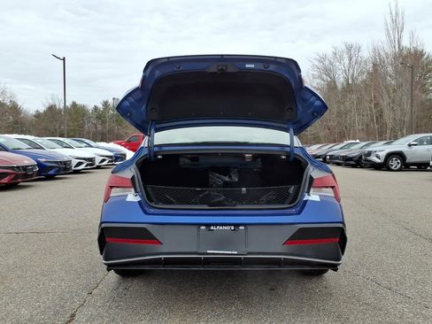 New 2025 Hyundai Elantra Limited image 8