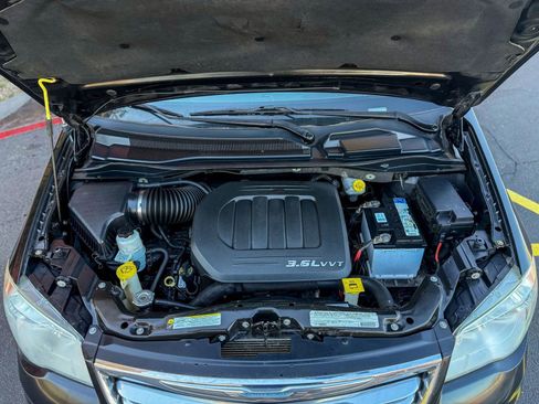 Used 2012 Chrysler Town & Country Touring w/ Entertainment Group #1 image 14