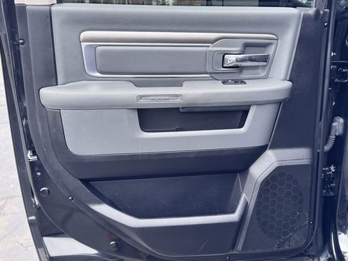 Used 2016 RAM 3500 Big Horn image 26