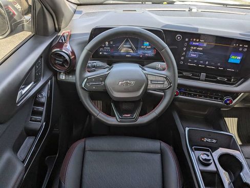 Used 2026 Chevrolet Equinox RS w/ Convenience Package III FWD image 15