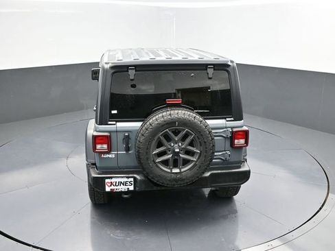 Used 2024 Jeep Wrangler Sport S image 41