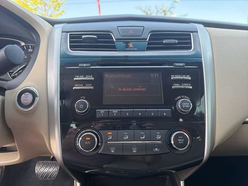 Used 2015 Nissan Altima 2.5 S w/ Special Edition Package FWD image 29