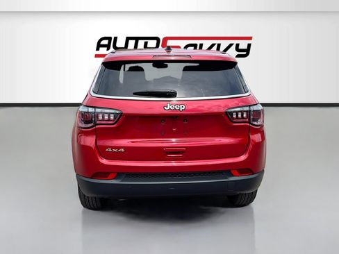 Used 2025 Jeep Compass Sport AWD/4WD image 6