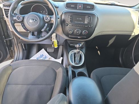 Used 2017 Kia Soul image 10